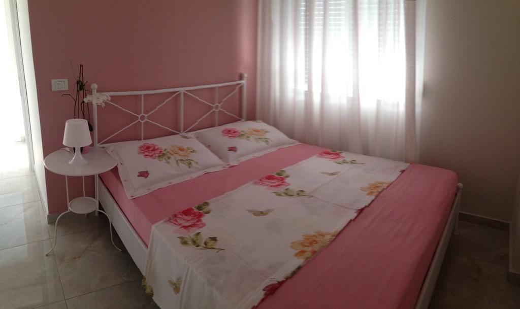Amarilis Luxury Apartment Sarandë Oda fotoğraf